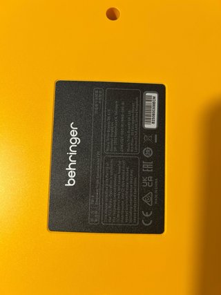 Sintetizador Behringer TD-3 Amarillo