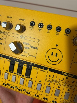 Sintetizador Behringer TD-3 Amarillo
