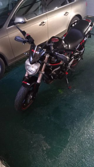 Yamaha FZ6 Naked Negra