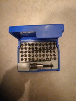 Taladro Atornillador Berner 12V   juego de puntas