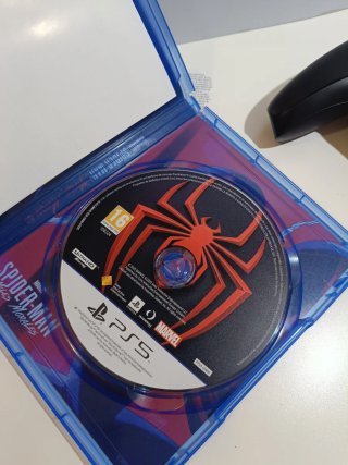 PS5 lector de discos 825gb + 2 mandos + 3 Juegos