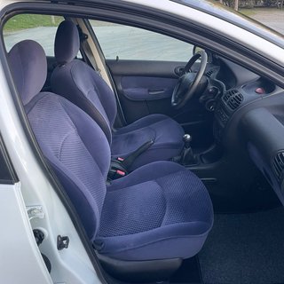Peugeot 206 2004
