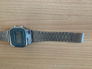 Reloj Casio Plata Digital