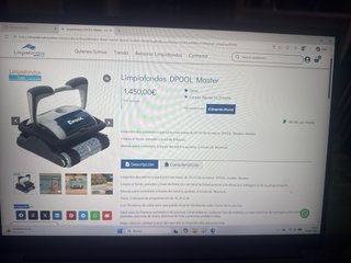 Robot Limpiafondos DPOOL Piscina
