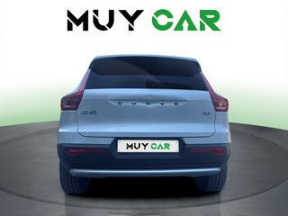 Volvo XC40 B3 G Core Dark Auto 120 kW (163 CV)