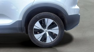 Volvo XC40 B3 G Core Dark Auto 120 kW (163 CV)