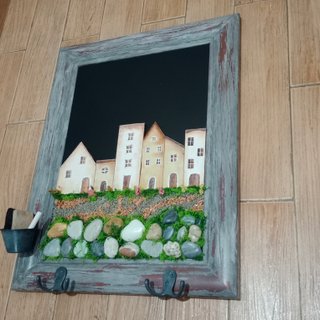 Cuadro / Colgador de llaves y/o prendas "casitas"