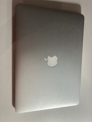MacBook Air 13” Gris Espacial