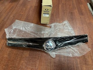 Rejilla SsangYong 7877035100 Radiador