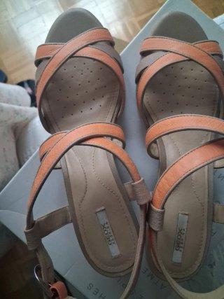 Sandalias Geox Piel Beige y Naranja