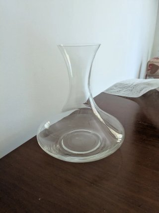 Caraffa vino in vetro trasparente