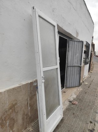Puerta aluminio con cristal