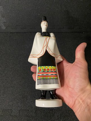 Figura Folclórica Húngara em porcelana