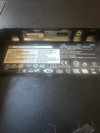 Monitor HP 23tm Negro y Plateado