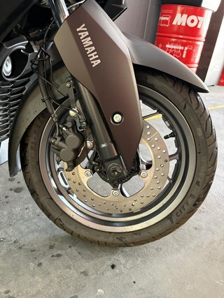YAMAHA XMAX 300 TECH MAX 2025