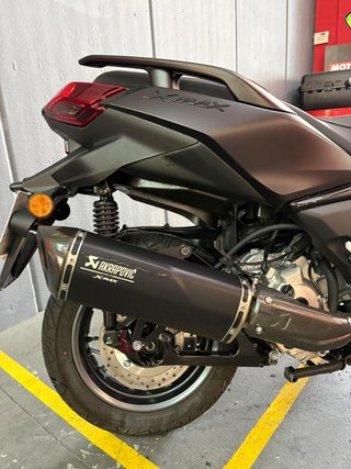 YAMAHA XMAX 300 TECH MAX 2025