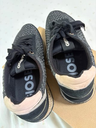 Zapatillas Gioseppo caladas piel y esparto T41