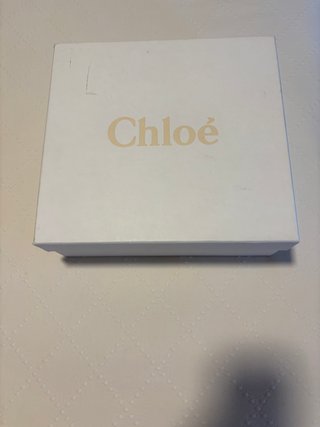Sandalias Chloe Camille Cuña Marrón y Dorado.