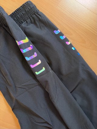 Pantalón corto Under Armour gris