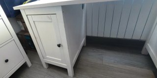 Escritorio IKEA HEMNES de madera blanca