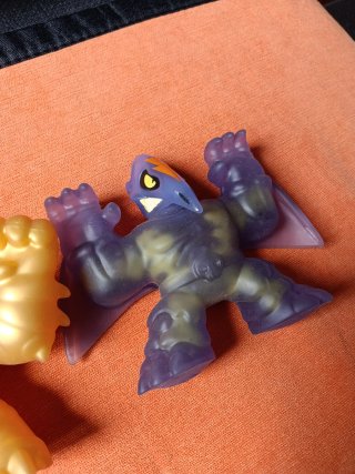 Figuras elásticas de monstruos