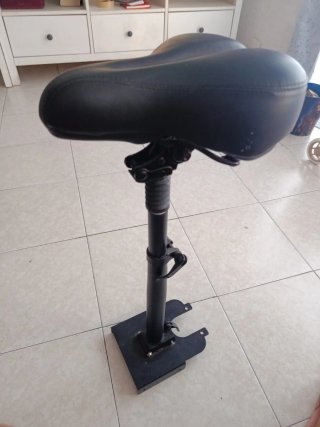 Sillón Patinete Eléctrico Negro/Rojo