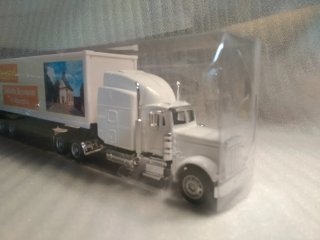 Camión PETERBILT Blieskastel escala 1:60