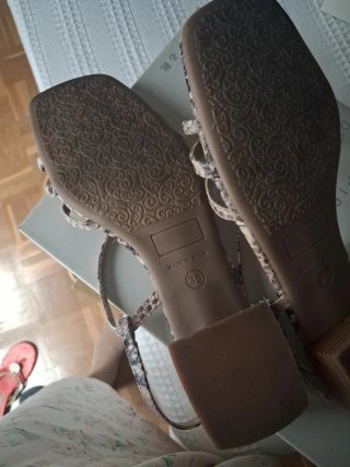 Sandalias Antonio Parriego Piel Tacón Medio