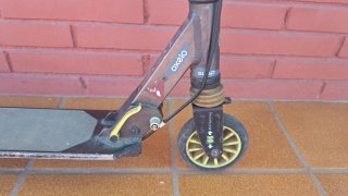 Patinete marca Oxelo (entre 8 y 12 años)