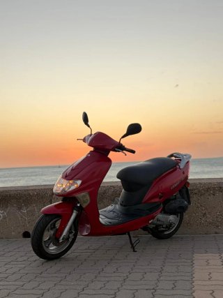 Kymco Vitality 50 2T Roja Scooter ITV al día