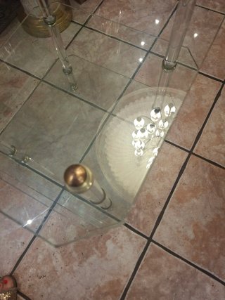 Mesa de centro cristal y metal dorado