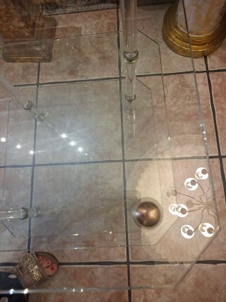 Mesa de centro cristal y metal dorado