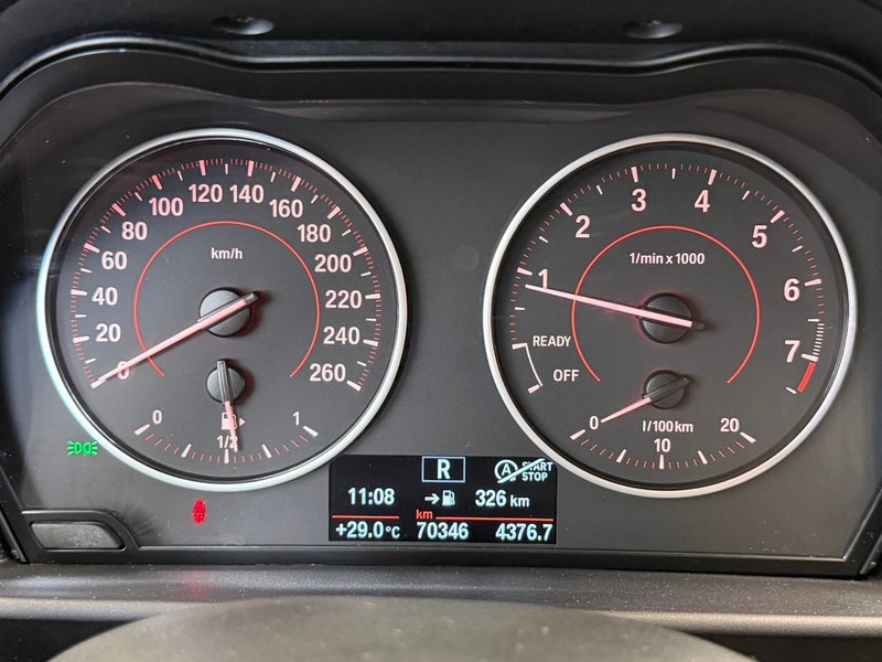 BMW Serie 1 2015, foto 17