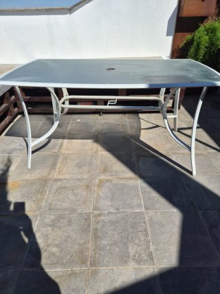 Mesa jardín + 5 sillas beige