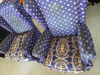 2 Sillones Orejeros Azul/Dorado