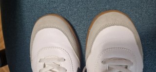 Deportivas Hummel blancas y negras