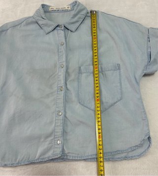 Camisa Zara Talla XS bordado en espalda