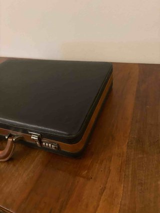 Valigetta 24 ore stile inglese - interno porta PC