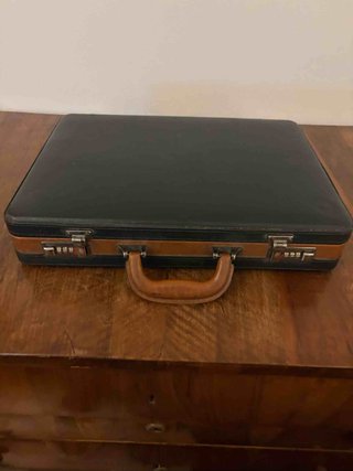 Valigetta 24 ore stile inglese - interno porta PC