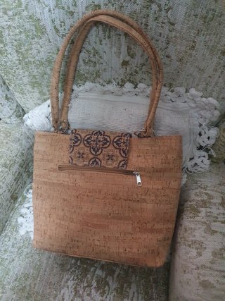 Bolso de mujer de corcho con diseño