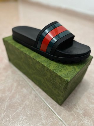 Chanclas Gucci
