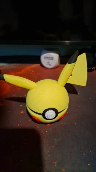 Poké Ball Pikachu Nintendo