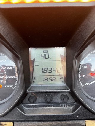 Kymco Superdink 350i Blanca