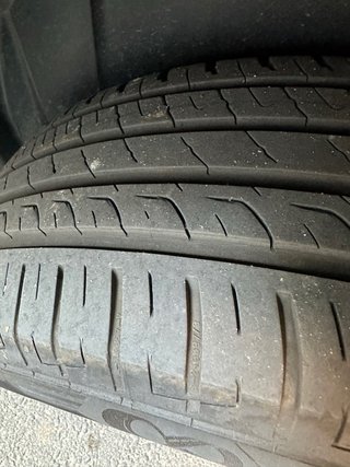 2 Neumáticos 215/60 R16 99H XL