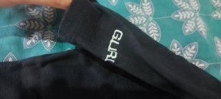 Camiseta GURU Negra