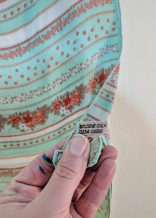 Pañuelo de seda del diseñador Jean François