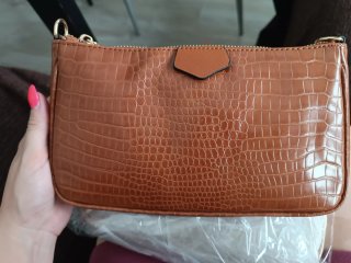 Set 2 bolsos y monedero efecto piel cocodrilo