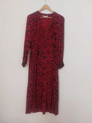 Vestido estampado animal print rojo y negro
