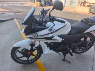 Honda CBF 125 2011 Blanca
