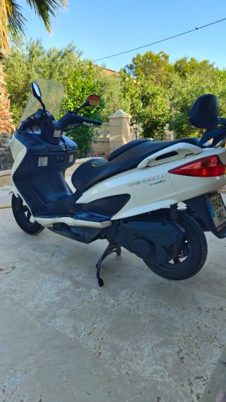 Suzuki Burgman 125 2012 Blanca